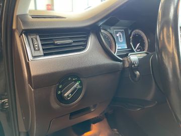 Skoda Octavia Combi L&K 4x4 *BI-XENON*NAVI*PDC*SZHZ*