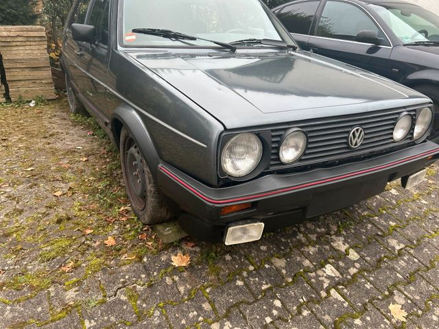 Volkswagen Golf 2 GTI