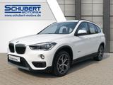 BMW X1 xDrive20i AHK-abnehmbar Navi LED Sitzheizung  - BMW X1: Weiß
