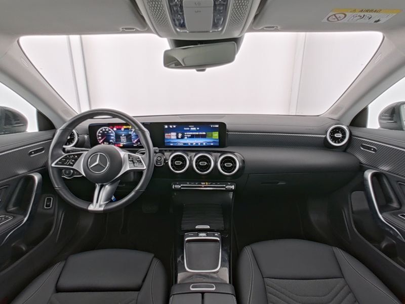 Fahrzeugabbildung Mercedes-Benz CLA 180 Coupé Progressive*LED*Kamera*MBUX*PDC*