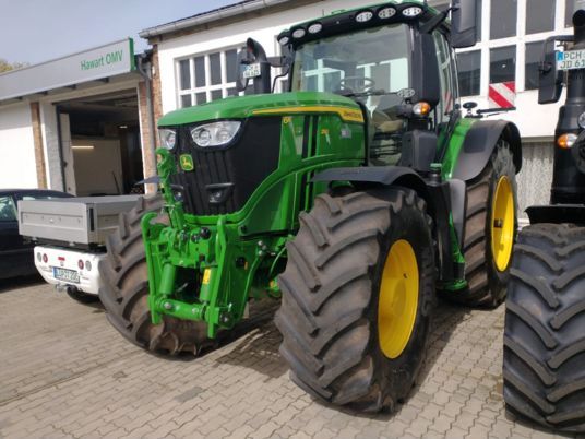 John Deere 6R250