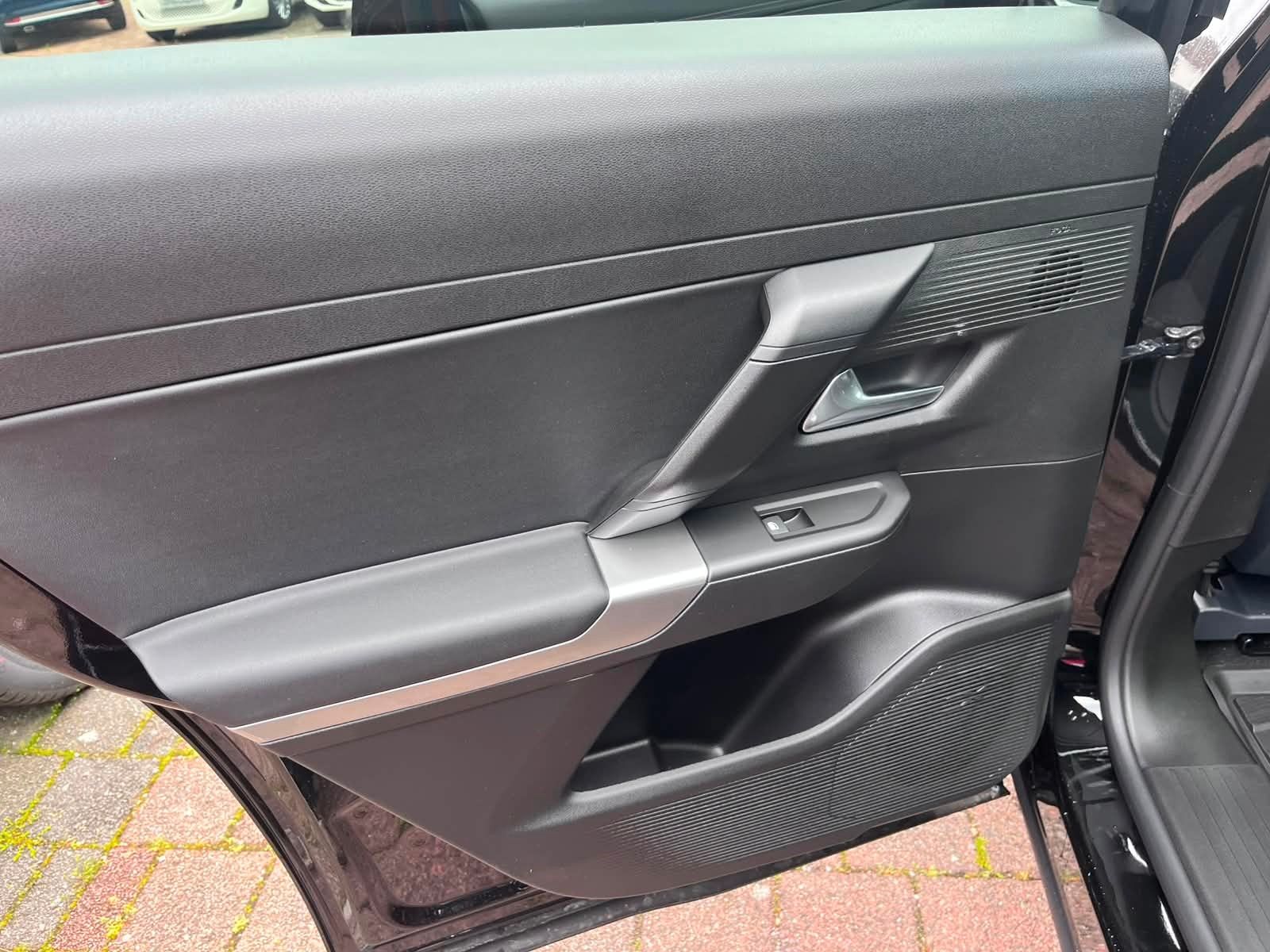 Fahrzeugabbildung Jeep New Compass Plug-In Hybrid 1.6