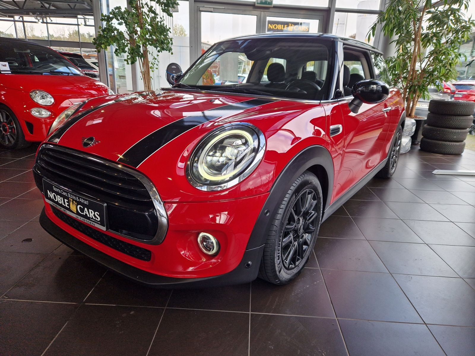 Fahrzeugabbildung MINI Cooper Pepper LED DAB SHZ PDC ALU