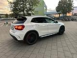 Mercedes-Benz GLA 45 AMG S 4MATIC DCT Panorama |Harmann Kardon - Mercedes-Benz Gebrauchtwagen in Braunschweig