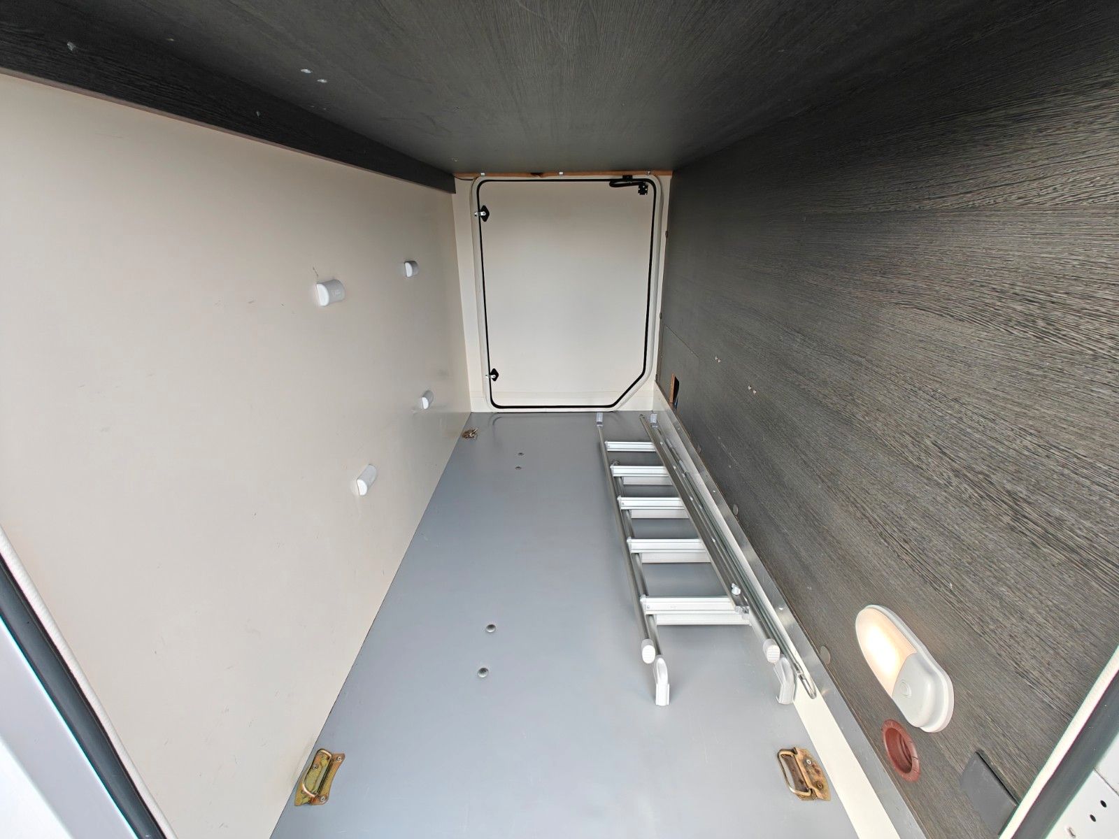 Fahrzeugabbildung Roller Team Kronos 287 TL - Face2Face, Hubbett, Einzelbetten