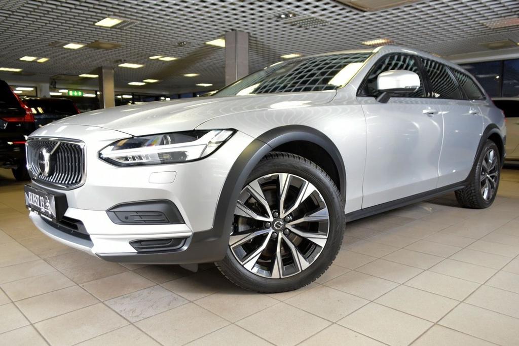 Volvo V90 Cross Country