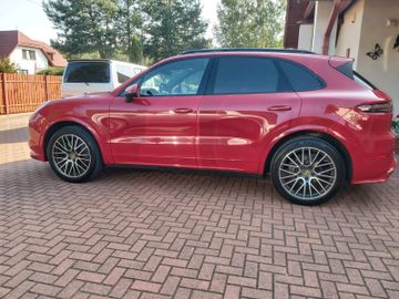 Porsche Cayenne - 3