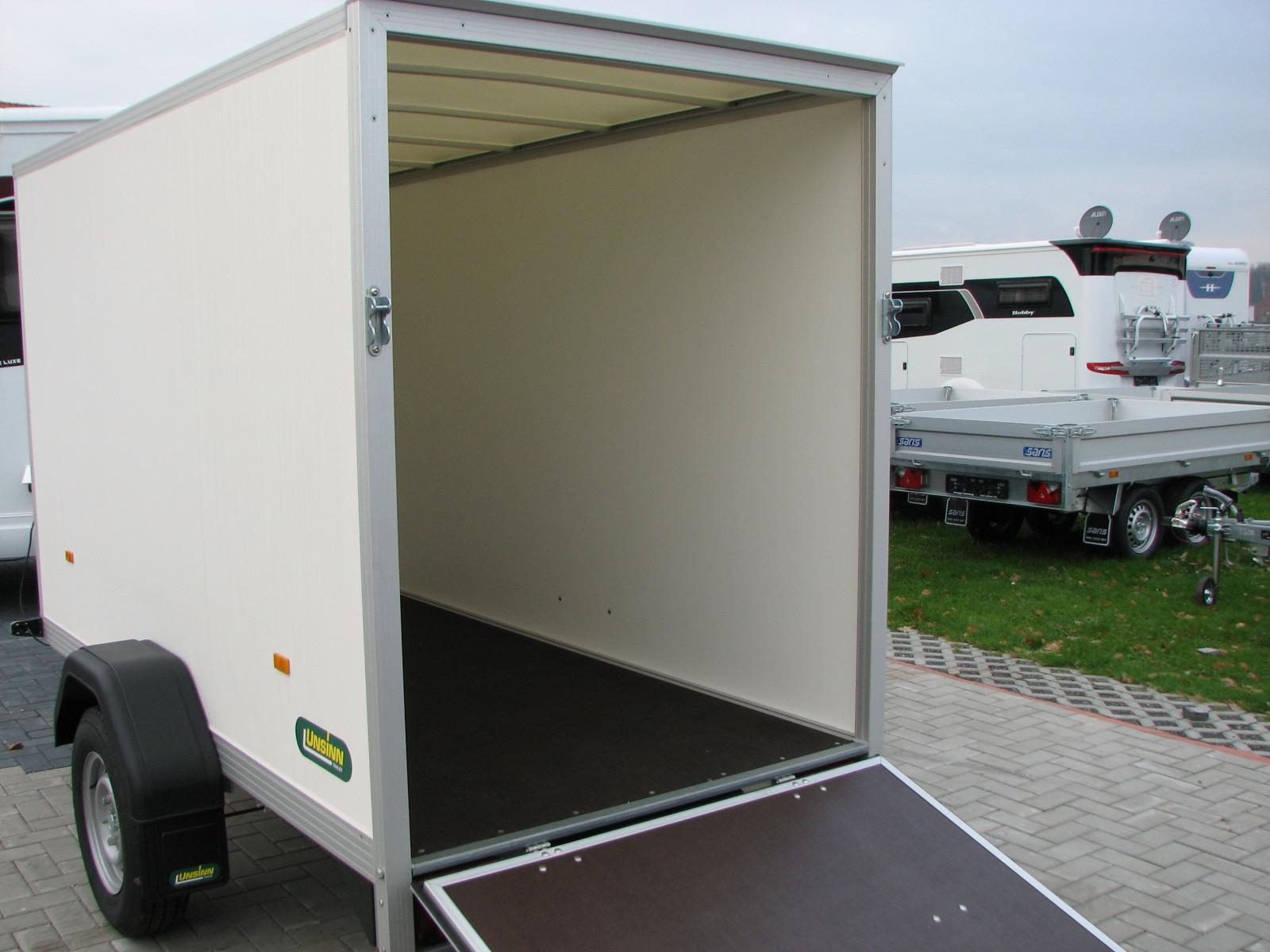 Unsinn Kofferanhänger 1300 kg, Auffahrklappe