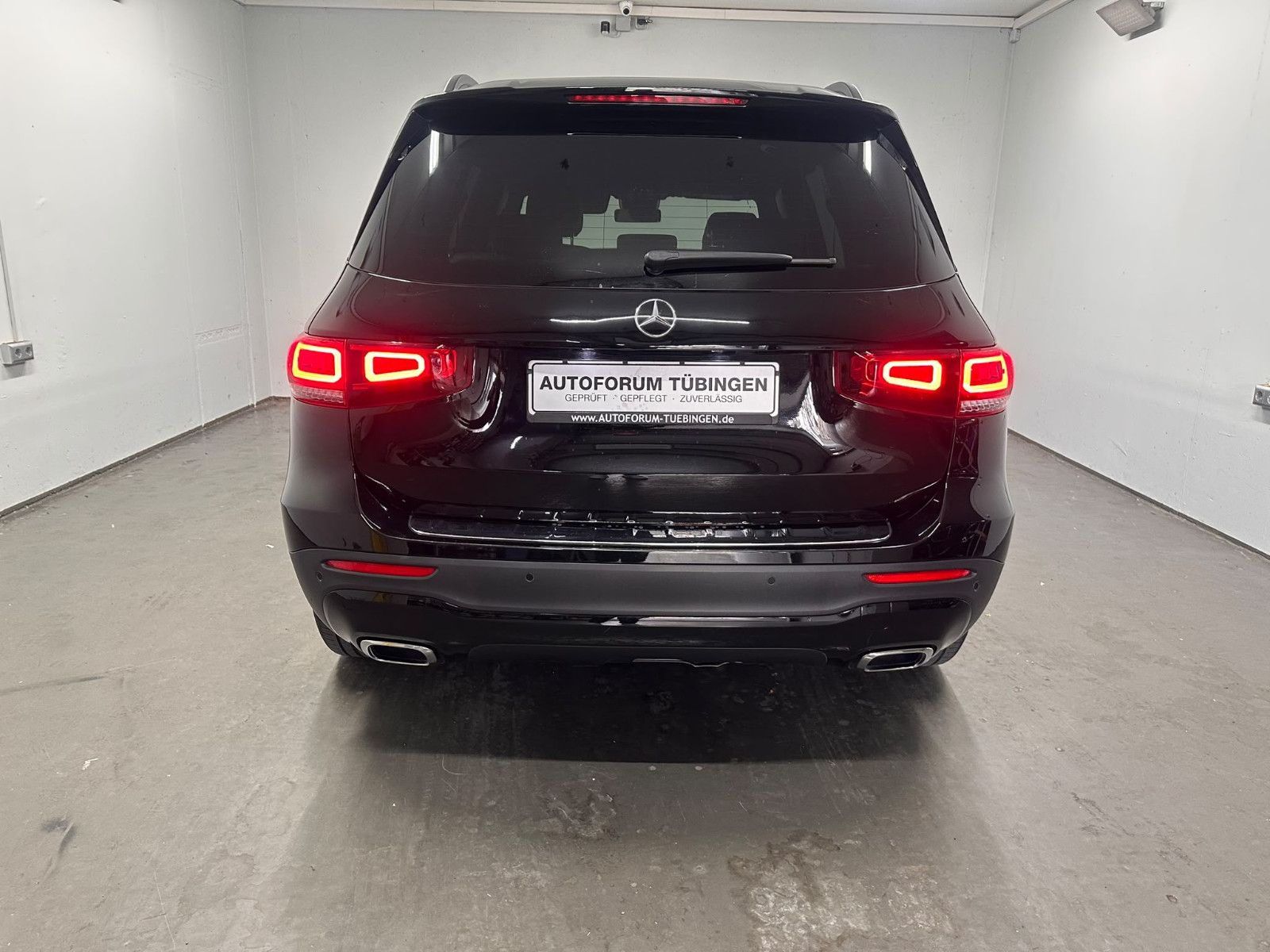 Fahrzeugabbildung Mercedes-Benz GLB 200 d 4MATIC DCT*NIGHT*AHK*KEYLESS*