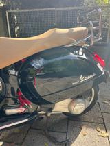 Vespa GTS 125 - Vespa Motorräder in München