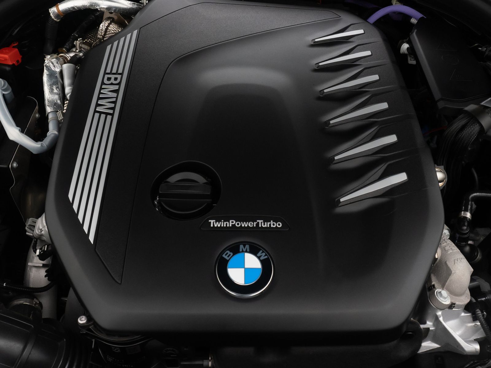 Fahrzeugabbildung BMW 530d M Sport HUD Panorama DAB Kamera HiFi 19Zoll