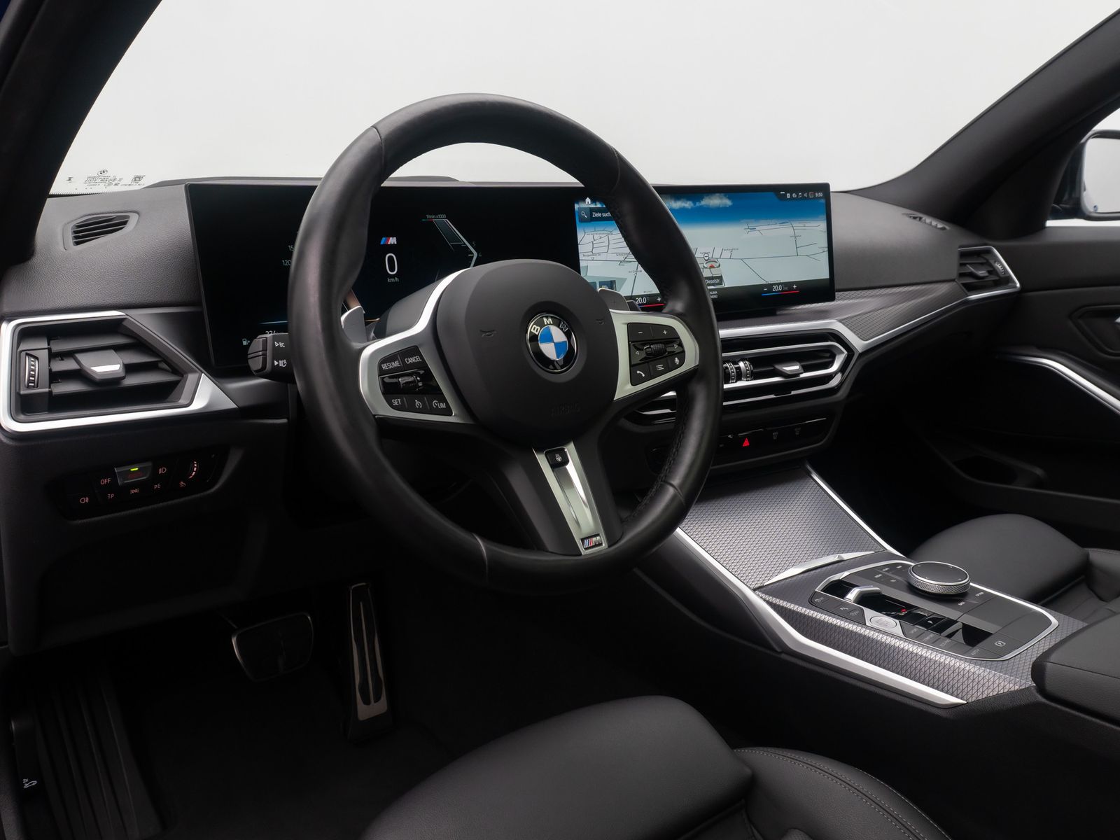 Fahrzeugabbildung BMW 320i M Sport DAB Kamera AHK Panorama HUD 19Zoll