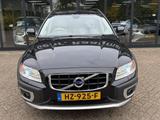 Volvo XC70 2.4 D5 Momentum*Xenon*Schuifdak* - Volvo XC70 aus 2011