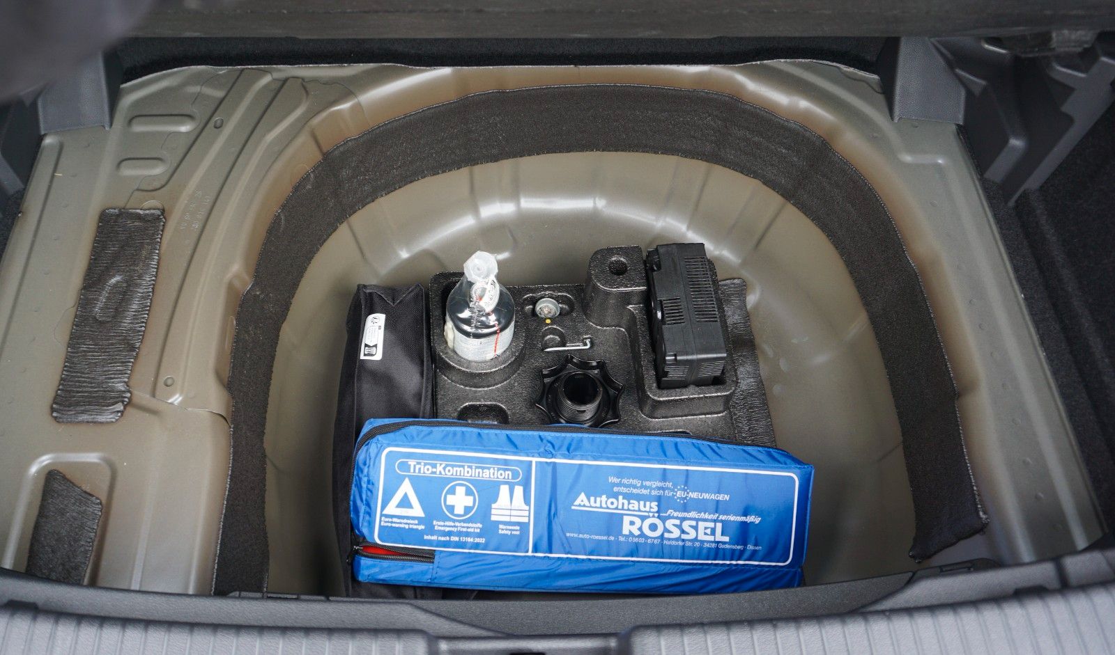 Fahrzeugabbildung Volkswagen T-Cross R-Line Navi,LED,ACC,Apple CarPlay