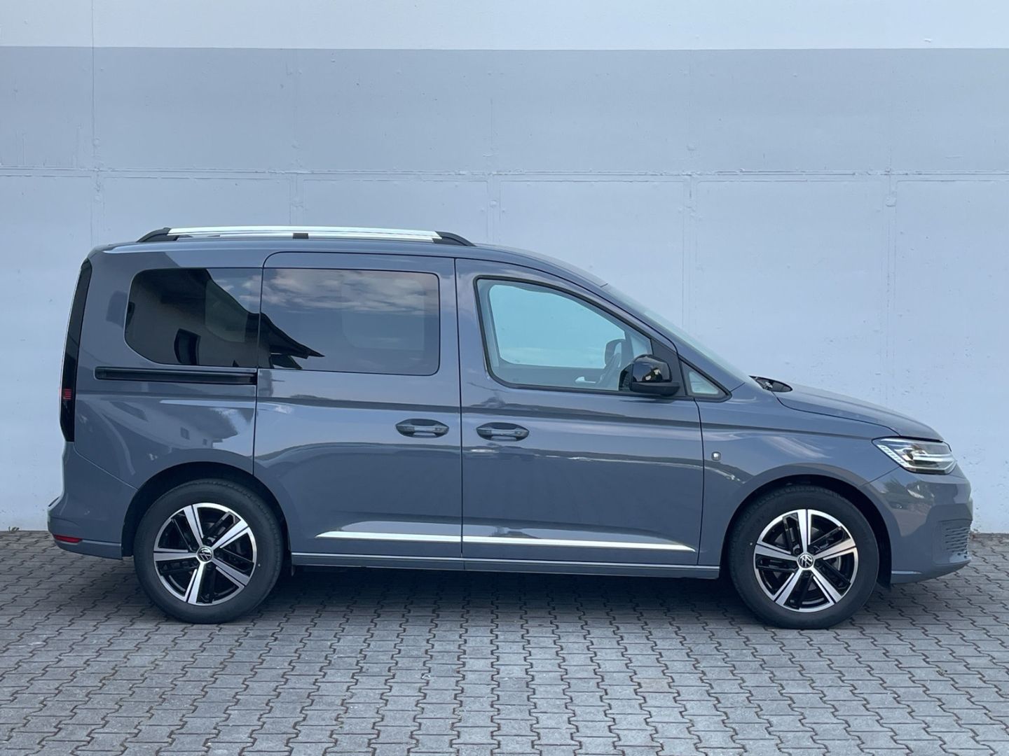 Caddy 1.5 TSI DSG Style Kamera/ACC/LED/Navi/App-