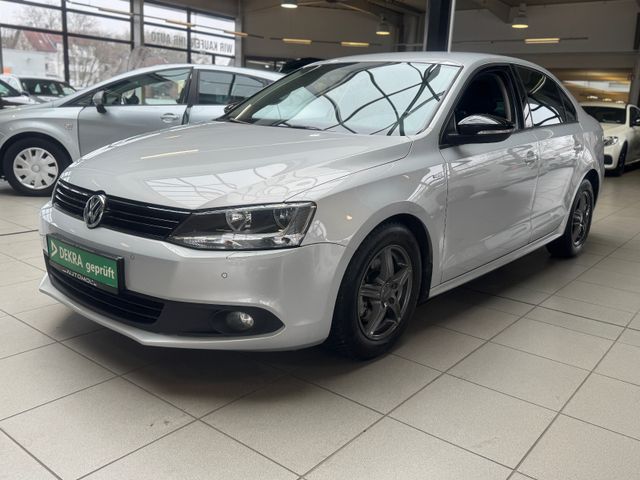 Volkswagen Jetta VI Match 1.6TDI PDC Teilleder SHZ uvm.