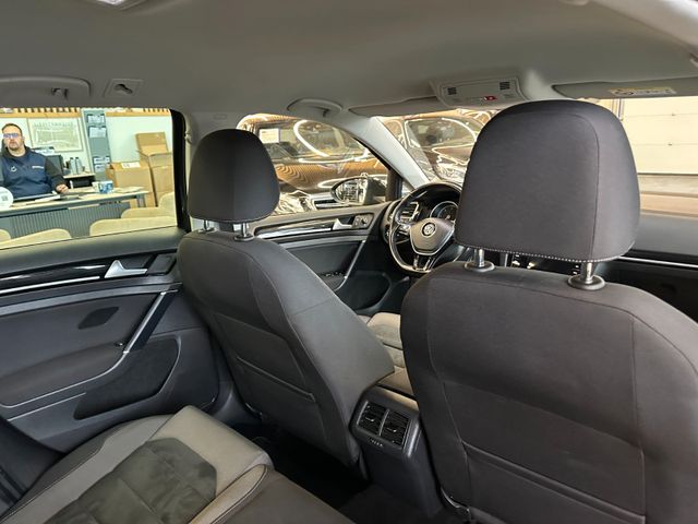 MYAUTOCENTER – Gebraucht- und Jahreswagen mit Werkstattservice in Pfaffenhofen Volkswagen Golf VII Variant Highline BMTStart-Stopp*Klima*