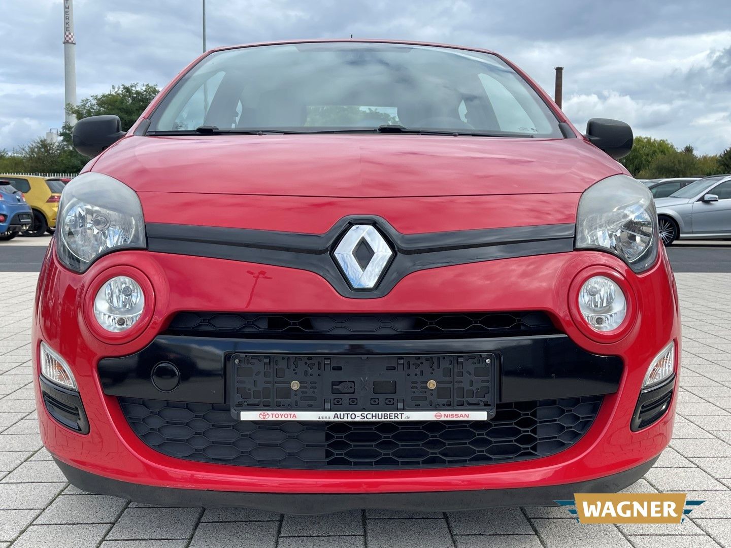 Fahrzeugabbildung Renault Twingo Expression 1.2 16V Ölwechsel neu