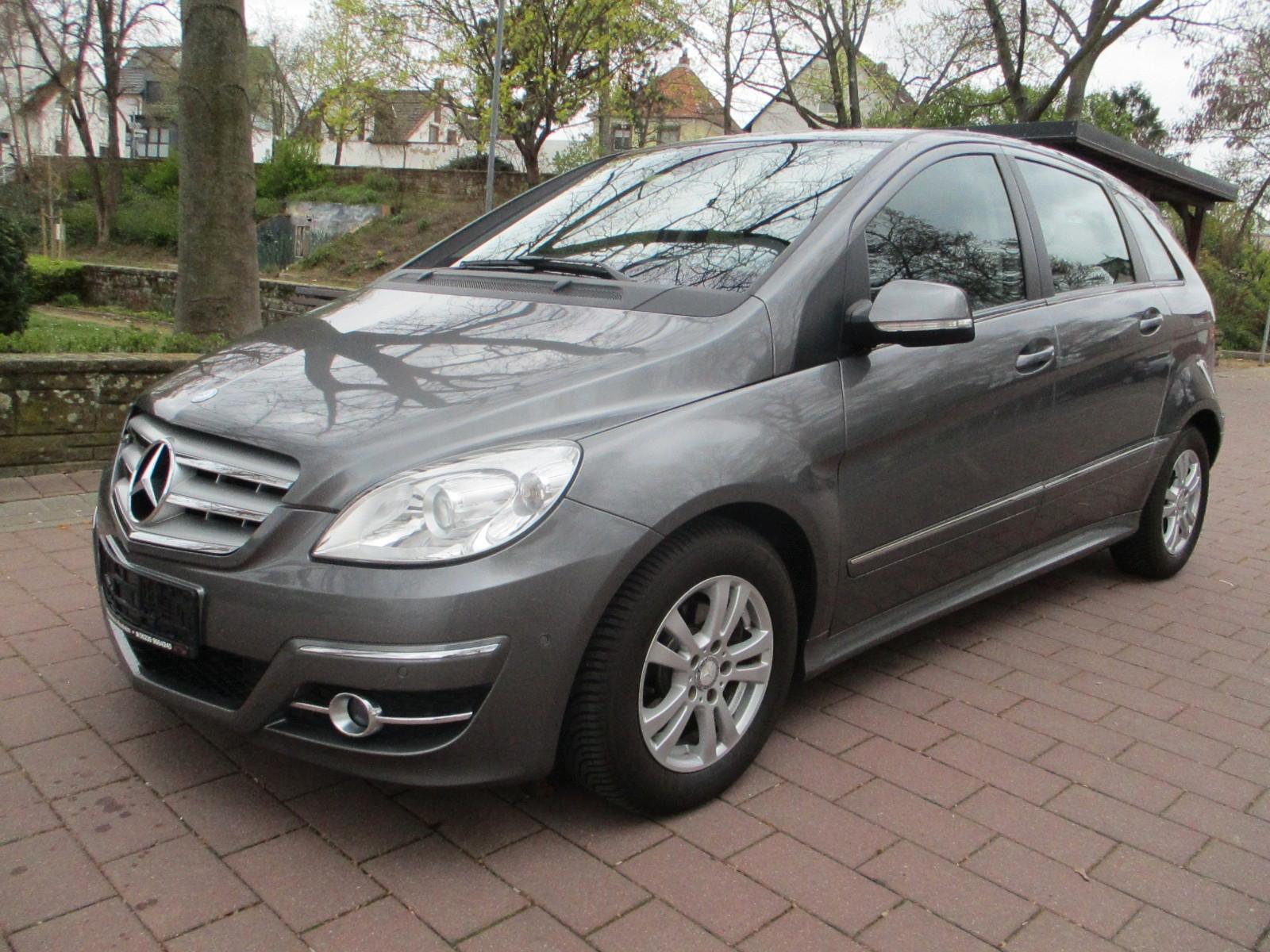 Mercedes-Benz B 180 Automatik Navi Teilleder