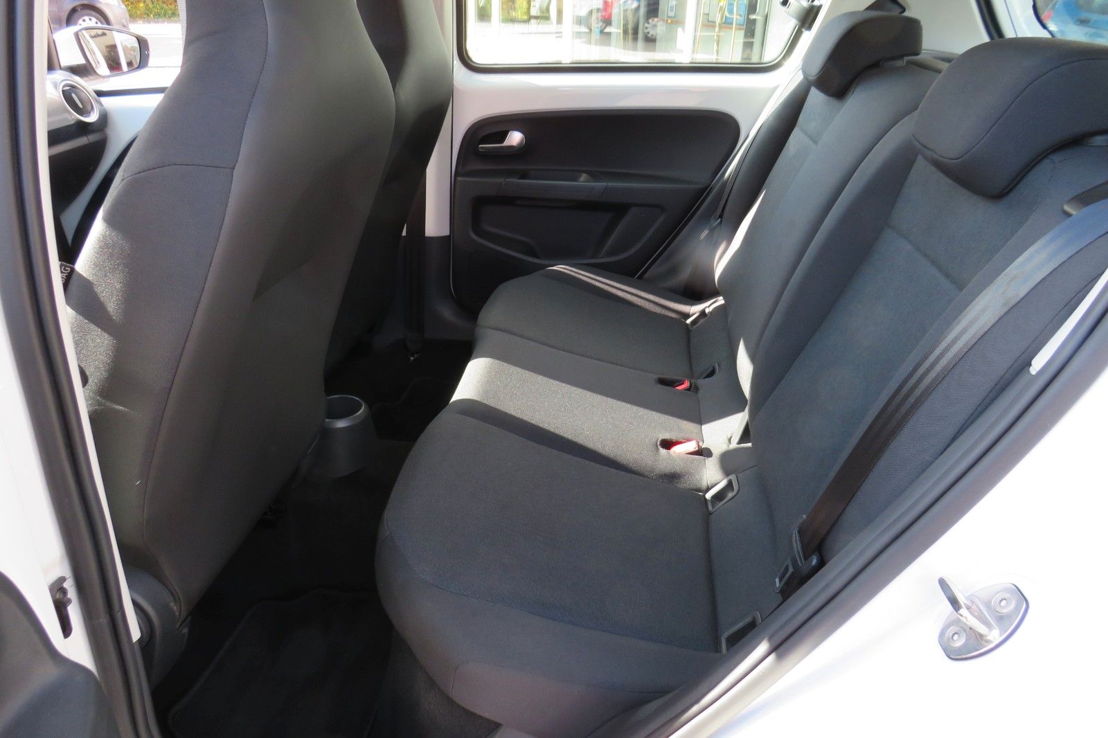 Fahrzeugabbildung Volkswagen up! GRA KLIMA PDC NOTBREMS APP-CONNECT 1.HD