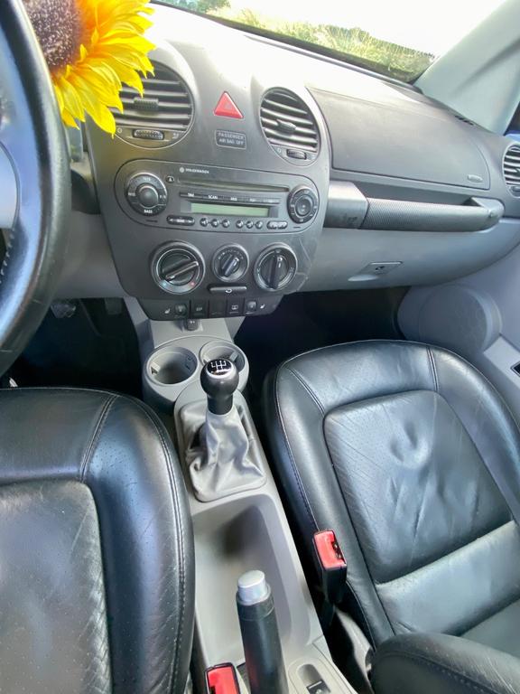 Volkswagen New Beetle