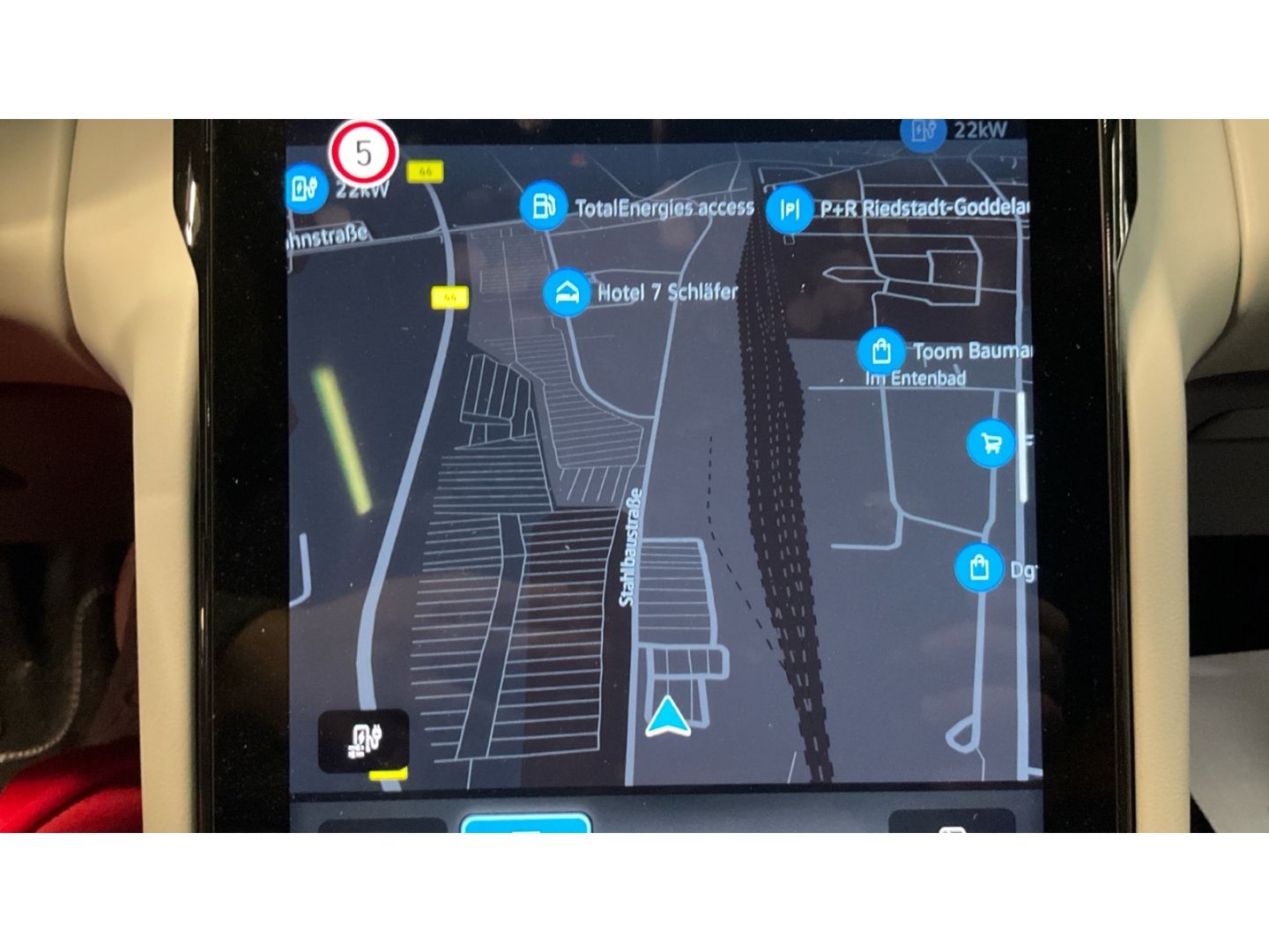 Fahrzeugabbildung Ford Explorer Premium AWD HUD Panorama Navi