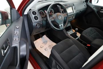 Volkswagen Tiguan - 9