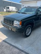 Jeep Grand cherokee 5,2 - Jeep Grand Cherokee mit Benzin-Antrieb: Geländewagen, 5.2