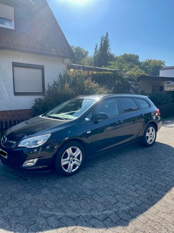 Opel Astra Sports Tourer J  1.7 CDTI Edition 81 kW