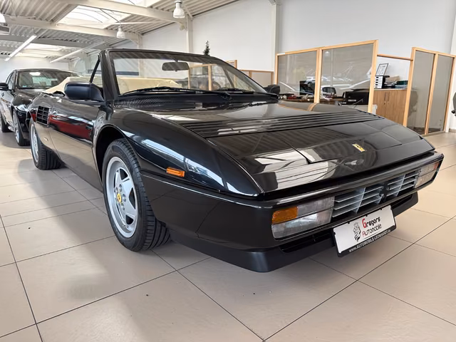 Ferrari Mondial