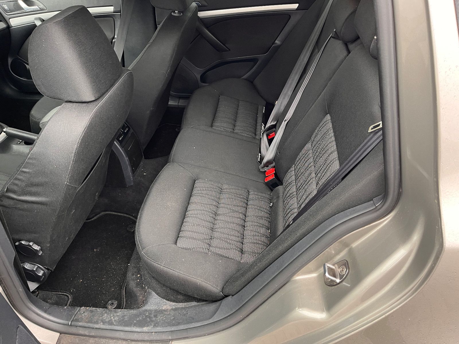 Fahrzeugabbildung SKODA Octavia Combi Elegance