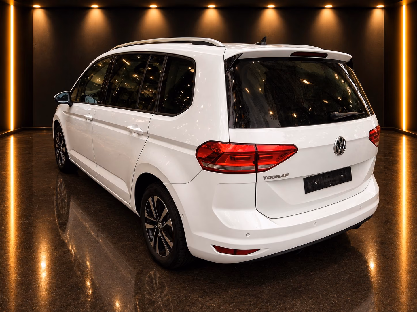 Volkswagen Touran IQ.DRIVE/1 Hand/SHZ/Pano/7 Sitze