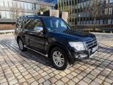 Mitsubishi Pajero 1HD 8Fa 7 Sitze Scheckheft lückenlos  - Mitsubishi Pajero Gebrauchtwagen