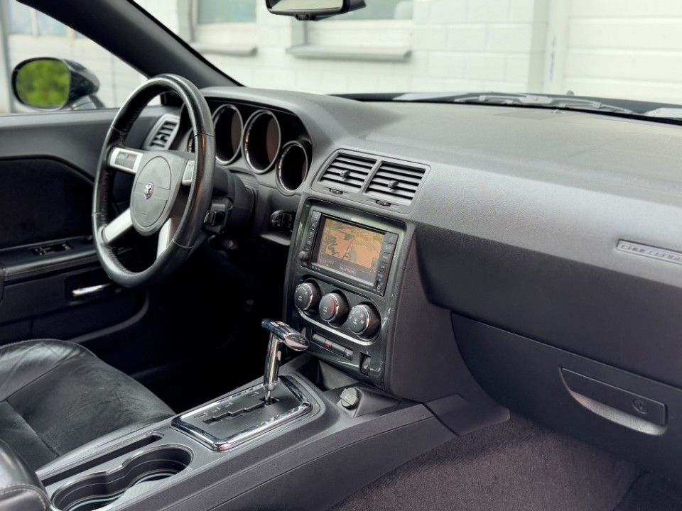 Fahrzeugabbildung Dodge Challenger 6.1 SRT8 Navi/SD/Leder Zweite Hand