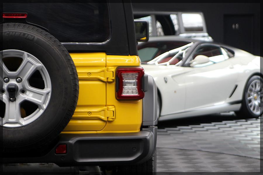 Jeep Wrangler 3.6 V6 Sport Auto / CAM / UNFALLFREI