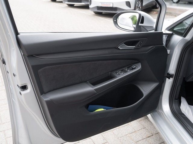 Golf VIII Variant Style TDI DSG Matrix ACC Lenkr