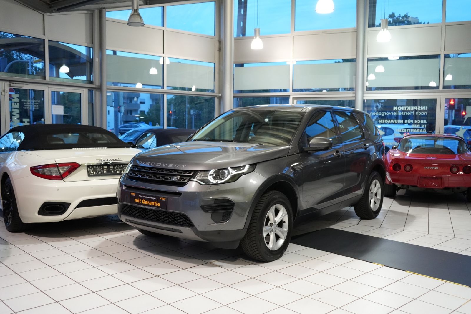 Land-Rover Discovery - 1