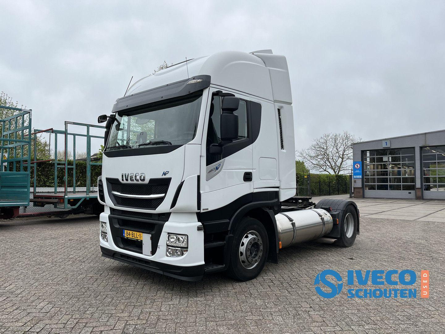 Iveco Stralis AS440S46T/P LNG 4x2 |