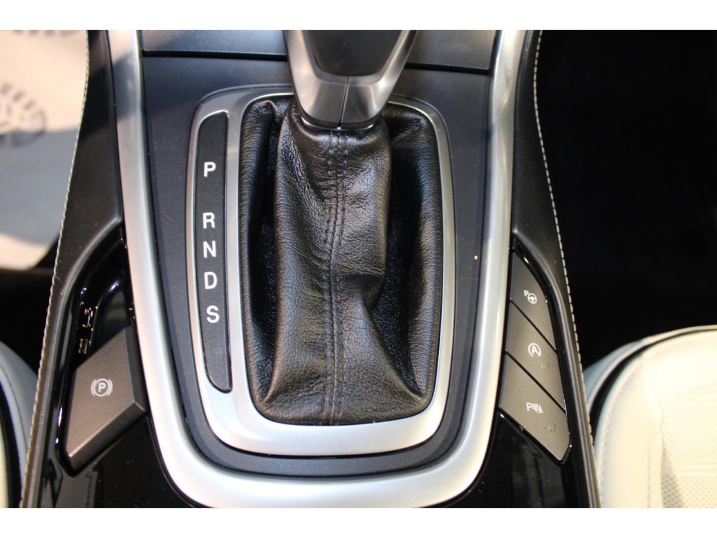Ford Edge Vignale 4x4 El. Panodach Navi Leder Memory 