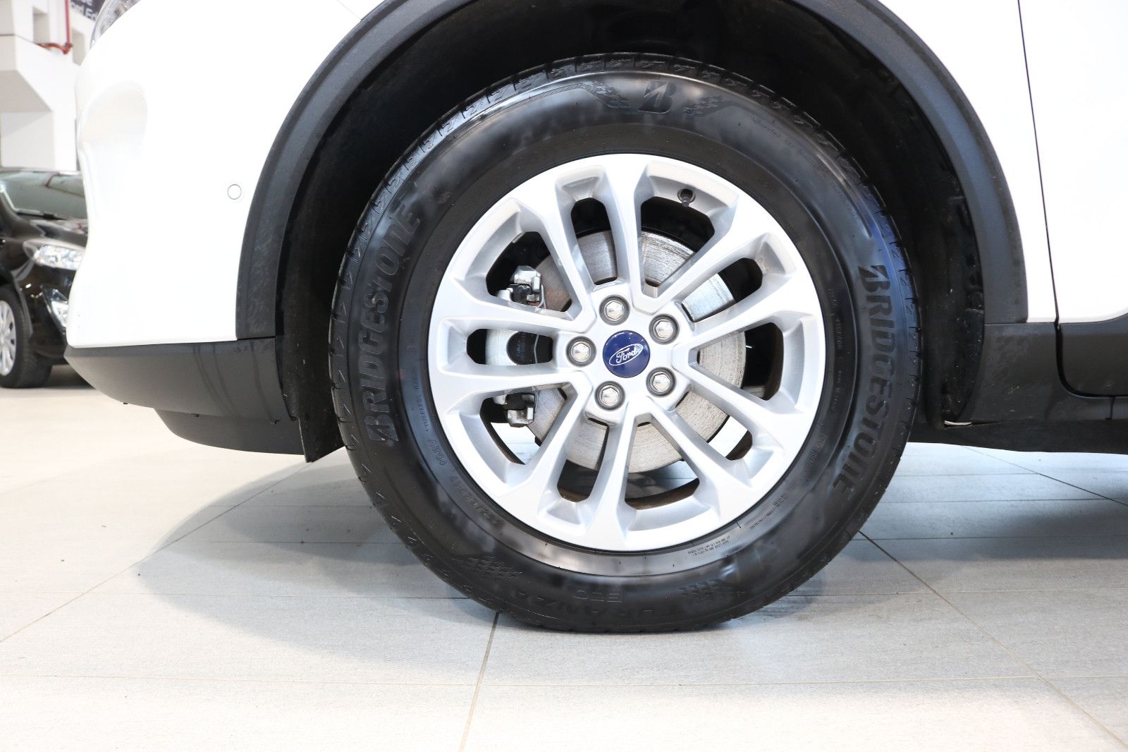 Fahrzeugabbildung Ford Kuga Plug-In Hybrid Titanium X  LED / Navi