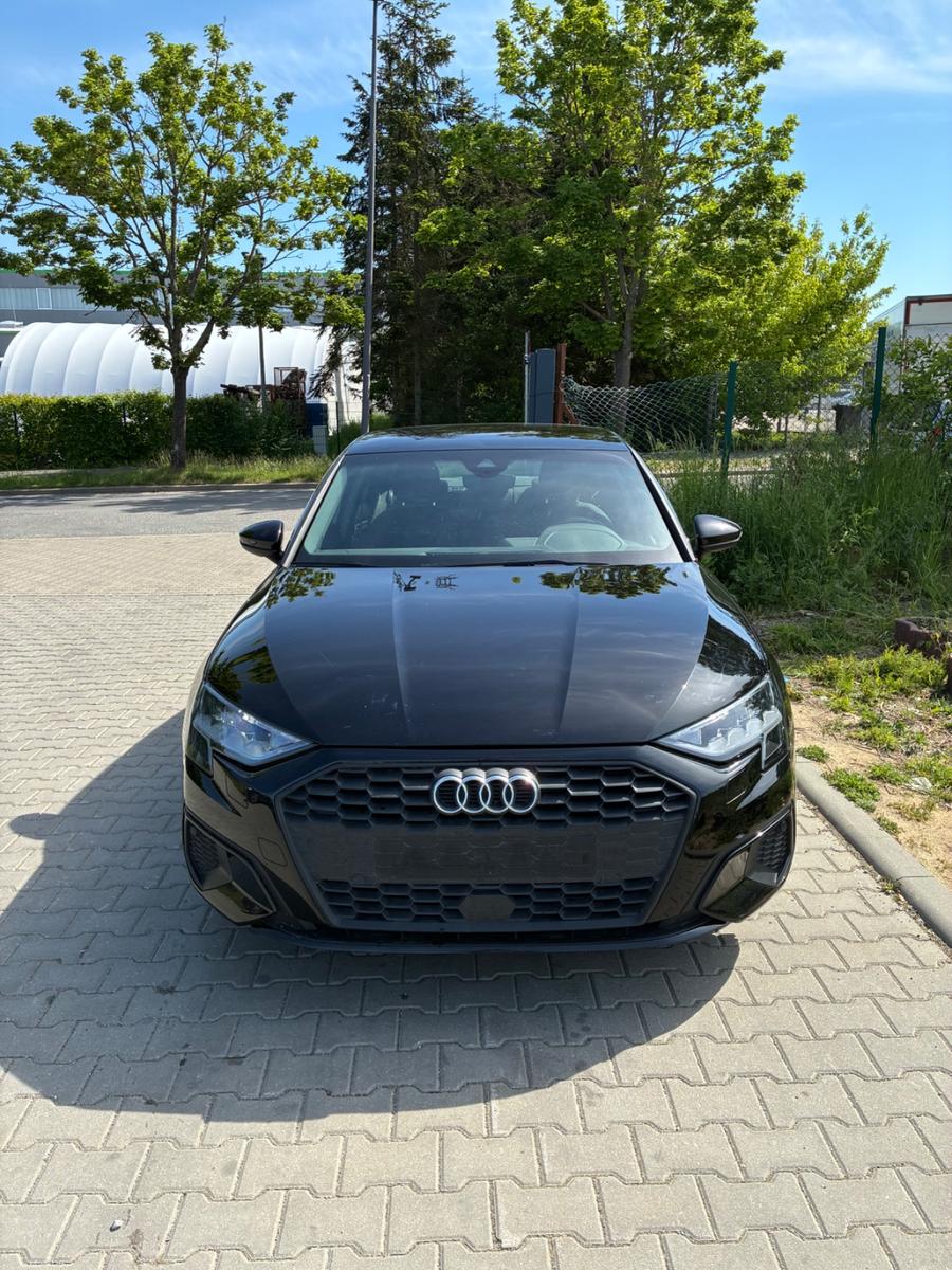 Audi A3 Limousine 35 TFSI basis