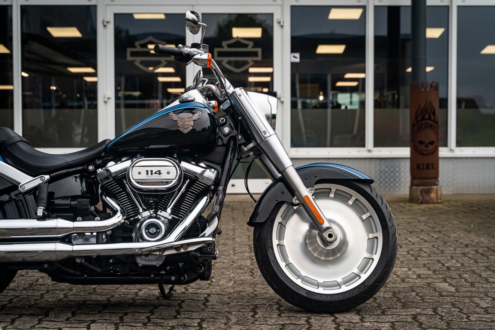 Fahrzeugabbildung Harley-Davidson FLFBS FAT BOY SOFTAIL 114 CUI ANV. JEKILL&HYDE