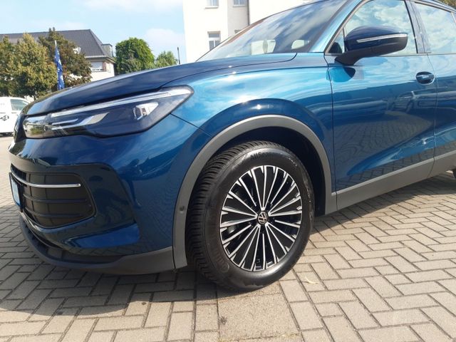 Tiguan Life 1,5 l eTSI 96 kW DSG AZV, ACC, Navi,