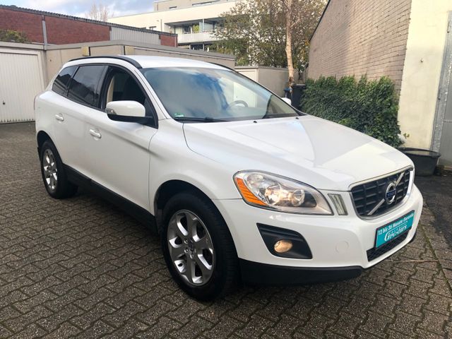 Volvo XC 60 XC60 Kinetic Drive, mit AHK, Scheckheft