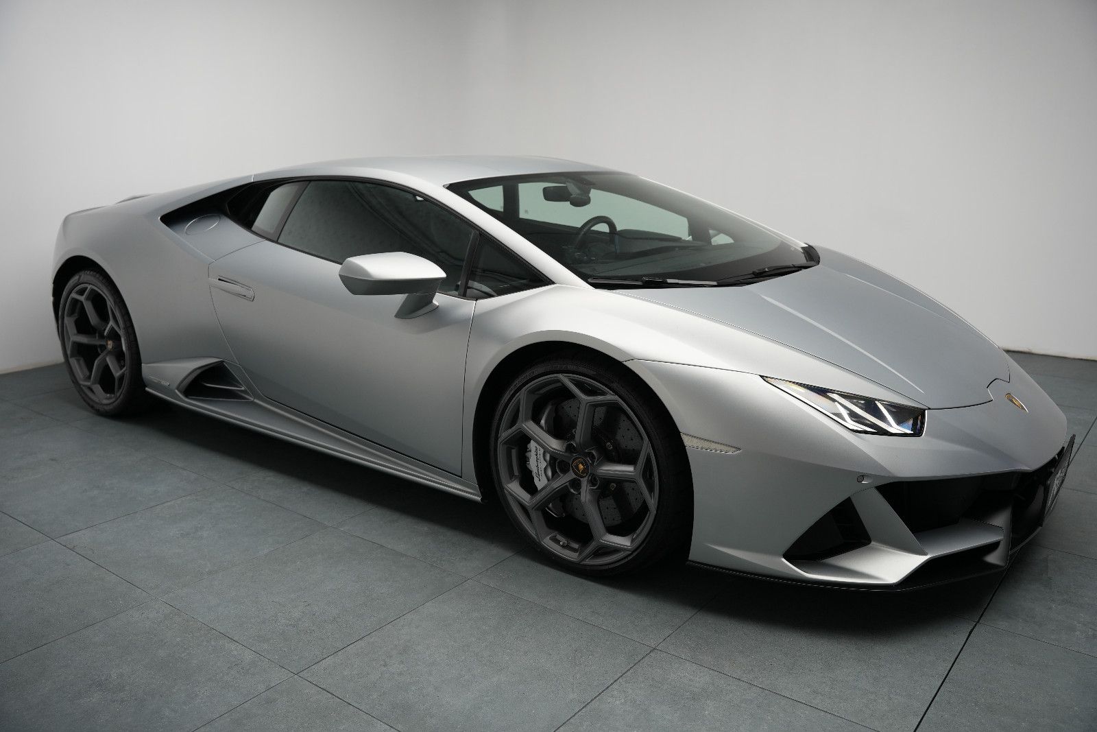 Fahrzeugabbildung Lamborghini Huracán EVO V10 /LIFT/SENSONUM/KAMERA/ACC