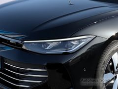 VW Passat Business 2.0 l TDI DSG Bluetooth Navi LED