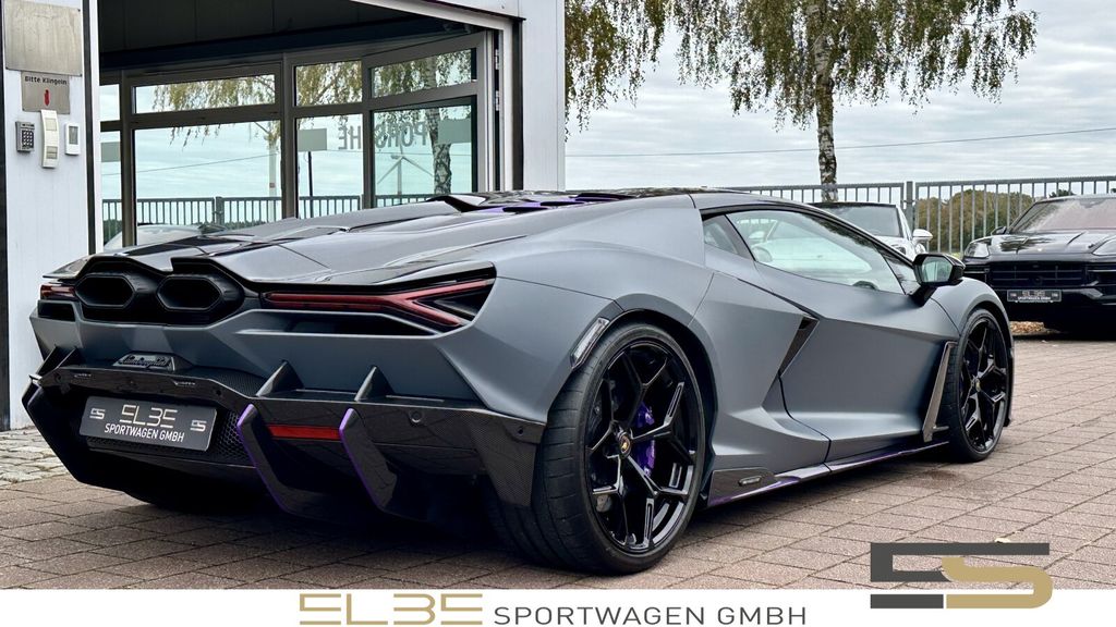 LAMBORGHINI Revuelto 2026