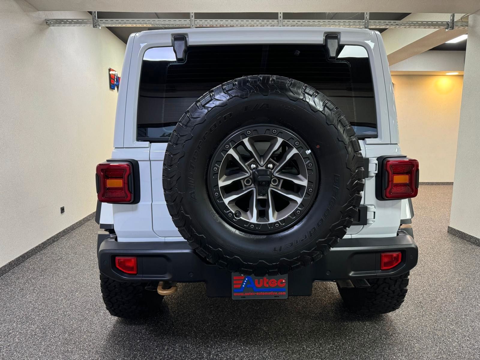 Fahrzeugabbildung Jeep VORFÜHRWAGEN RUBICON 392-6.4L V8-35"-STEEL BPR