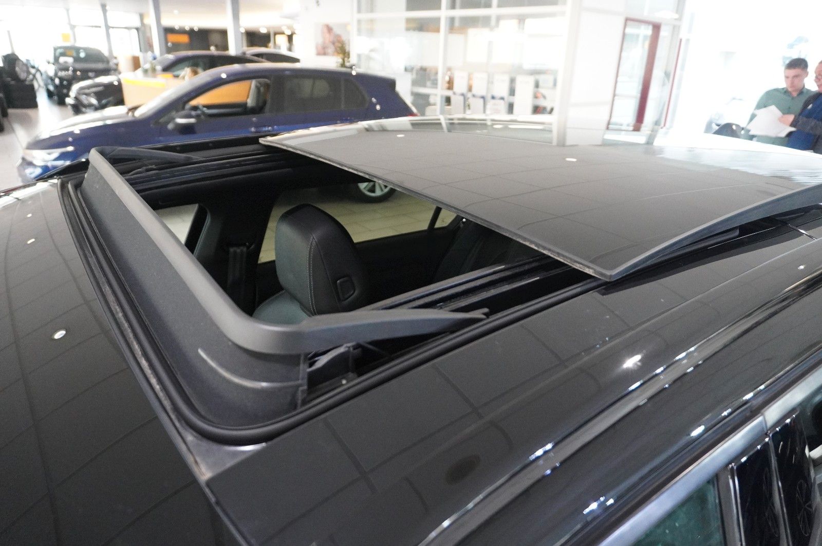 Fahrzeugabbildung Opel Astra L ST 1.2T ULTIMATE NAVI/LED/360°/VIRT/DAB+