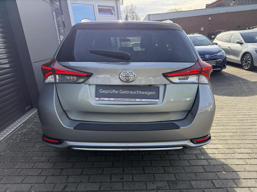 Toyota Auris Touring Sports